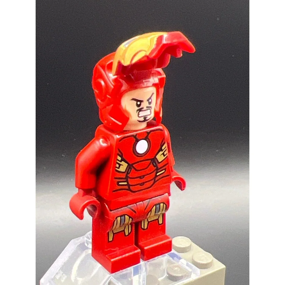 LEGO Marvel Iron Man Mark 7 Minifigure Tony Stark Armor sh0231